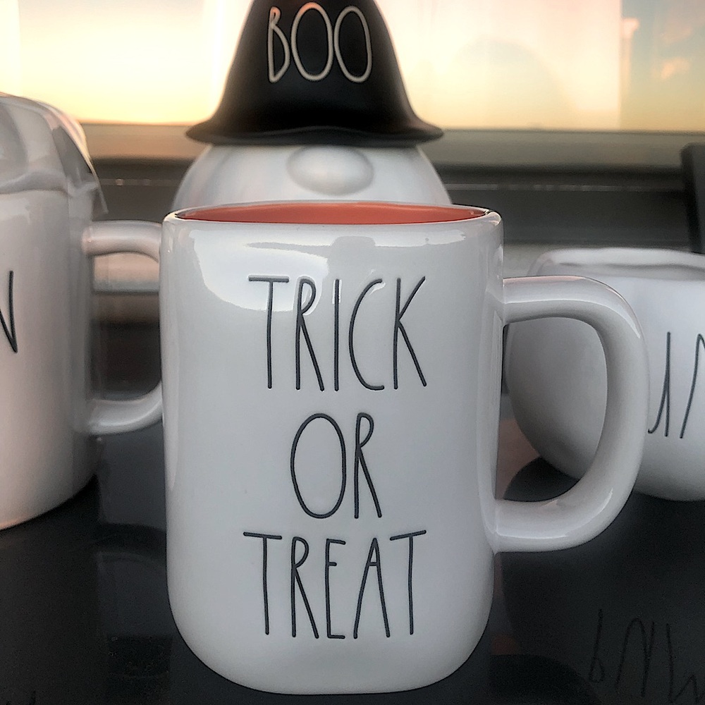 RAE DUNN 🎃 Trick or Treat Halloween Mug Orange Interior